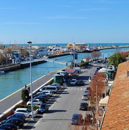 Sea Apartment Φιουμιτσίνο Εξωτερικό φωτογραφία